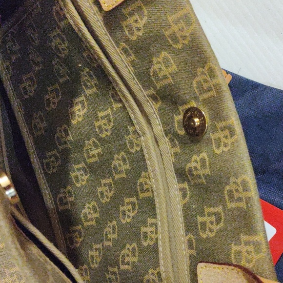 New Dooney & Bourke large signature canvas tote large - Picture 10 of 10